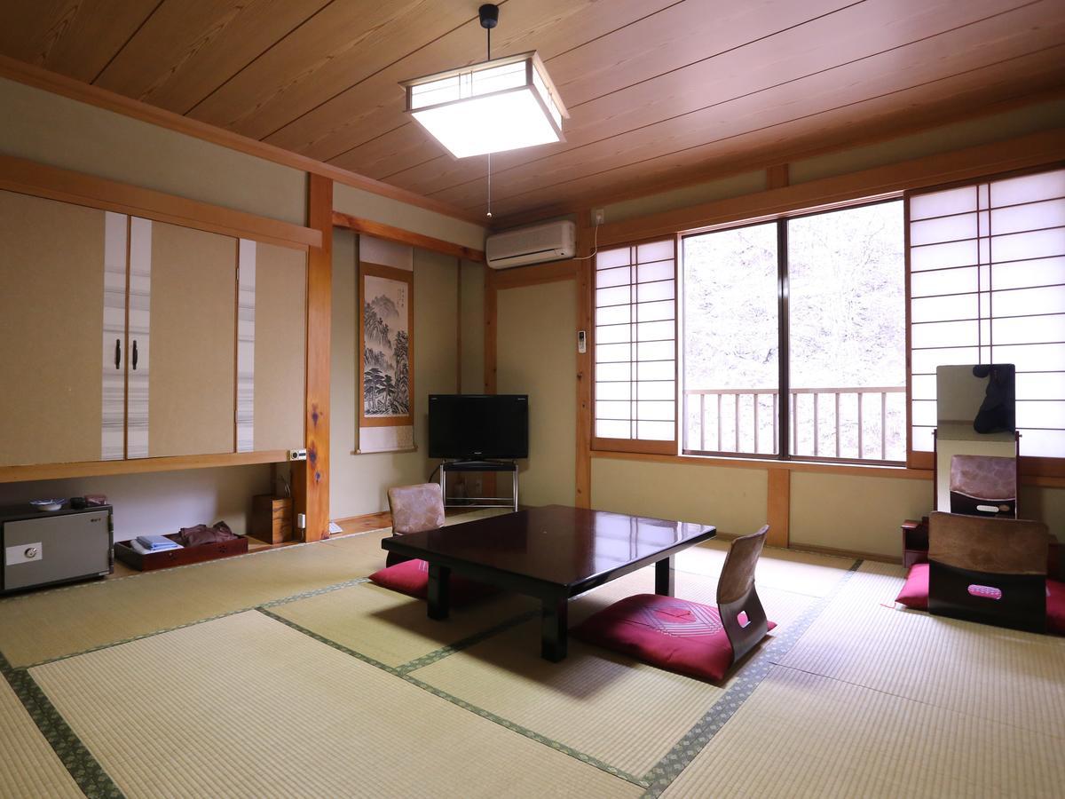 Hôtel Hoshigaoka Sanso à Kusatsu  Extérieur photo