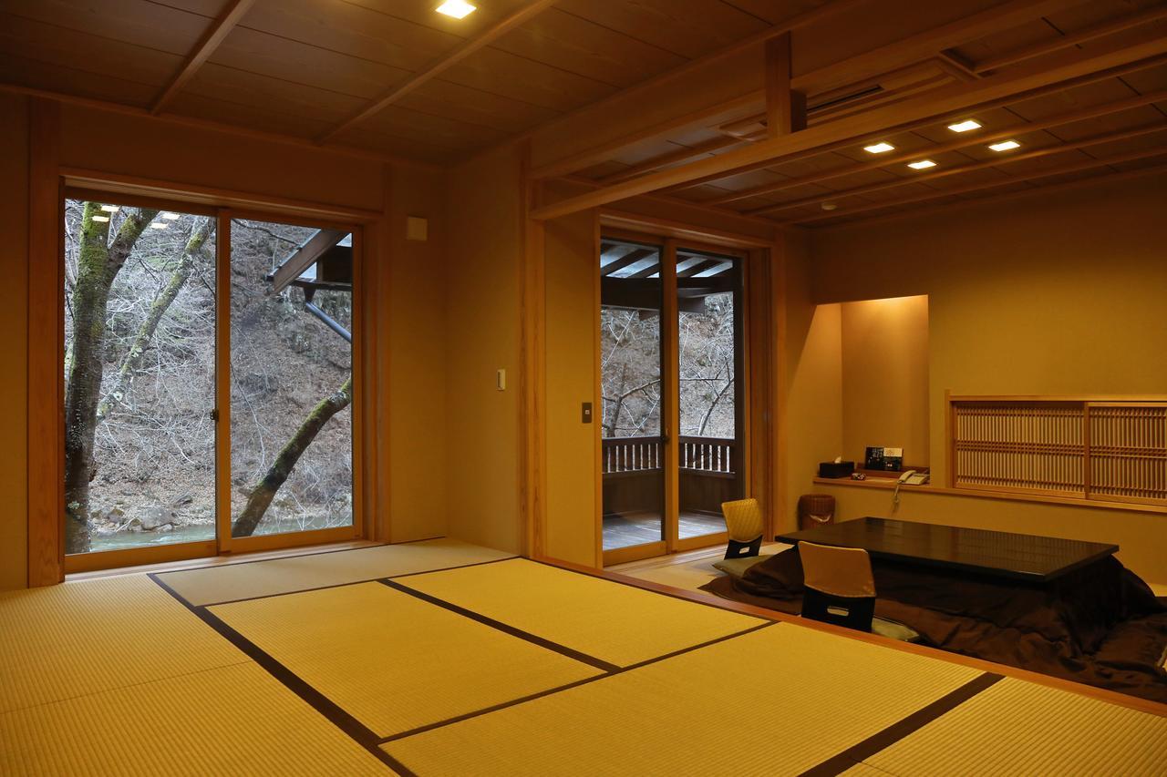 Hôtel Hoshigaoka Sanso à Kusatsu  Extérieur photo